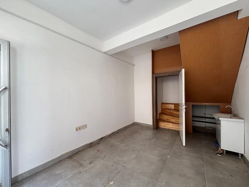 Marmaracık Mahallesi'nde Dubleks Dükkan — foto 5