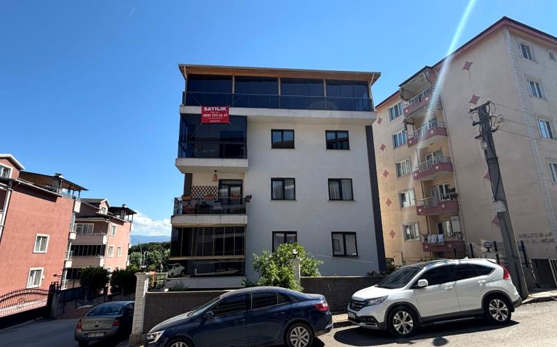 Dumlupınar Mahallesinde Çatı Piyesli Mesken