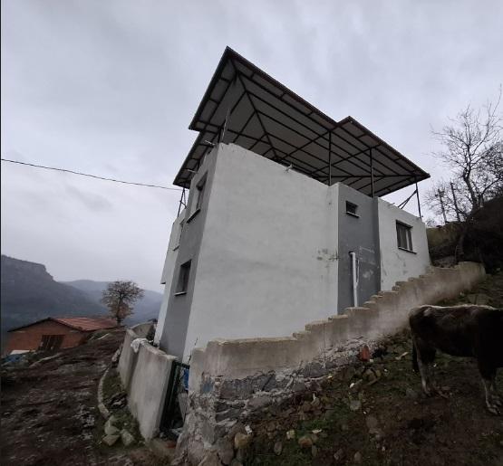 Arpadere Mahallesi'nde Müstakil Ev ve Arsası — foto 4